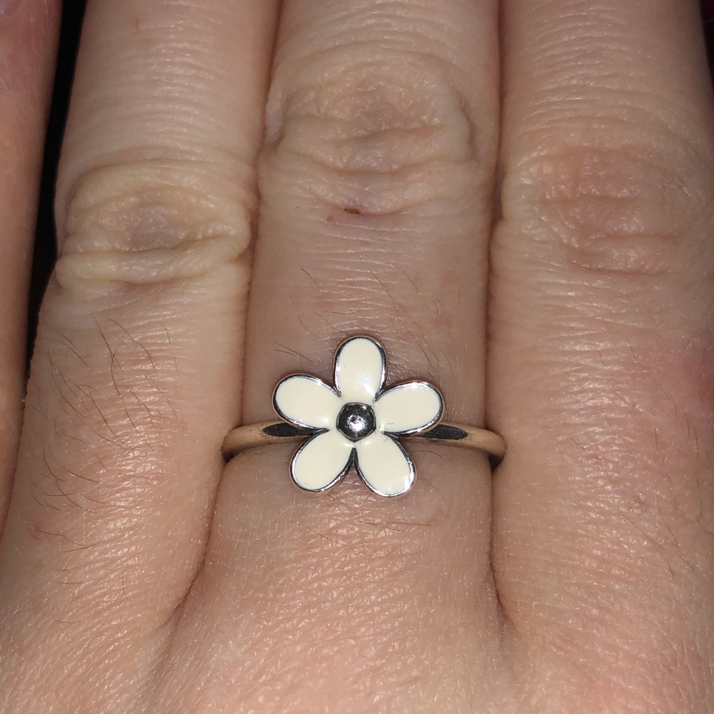 Pandora Flower Ring